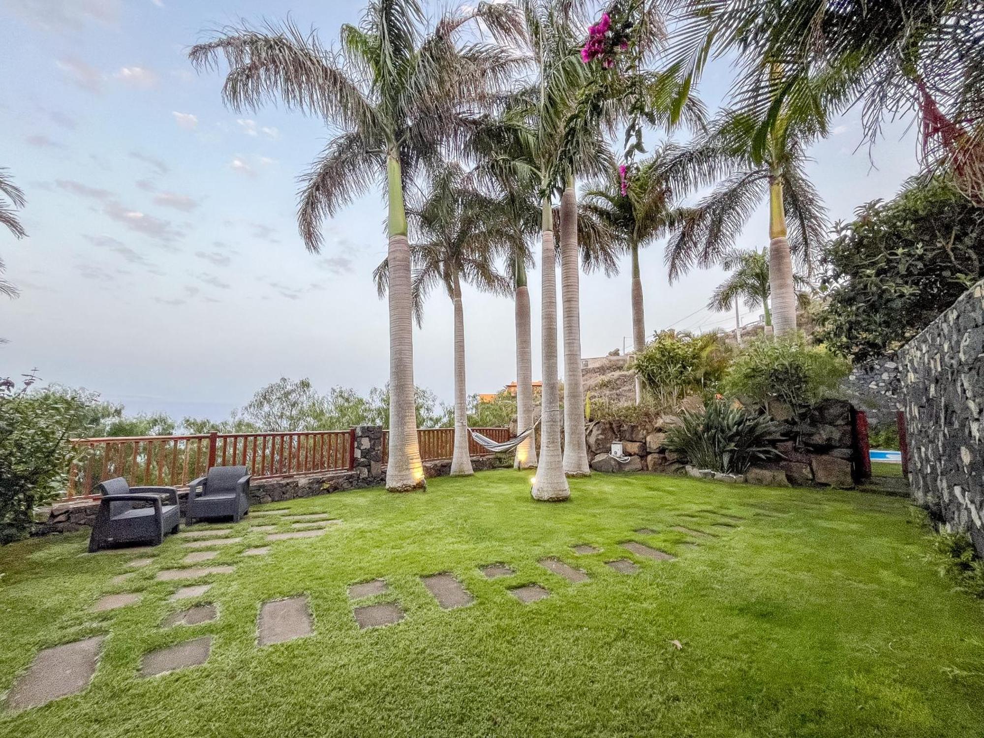 Lightbooking La Morita Villa De Mazo Exterior photo